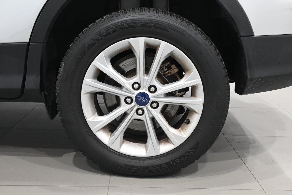 Foto Ford Kuga 28