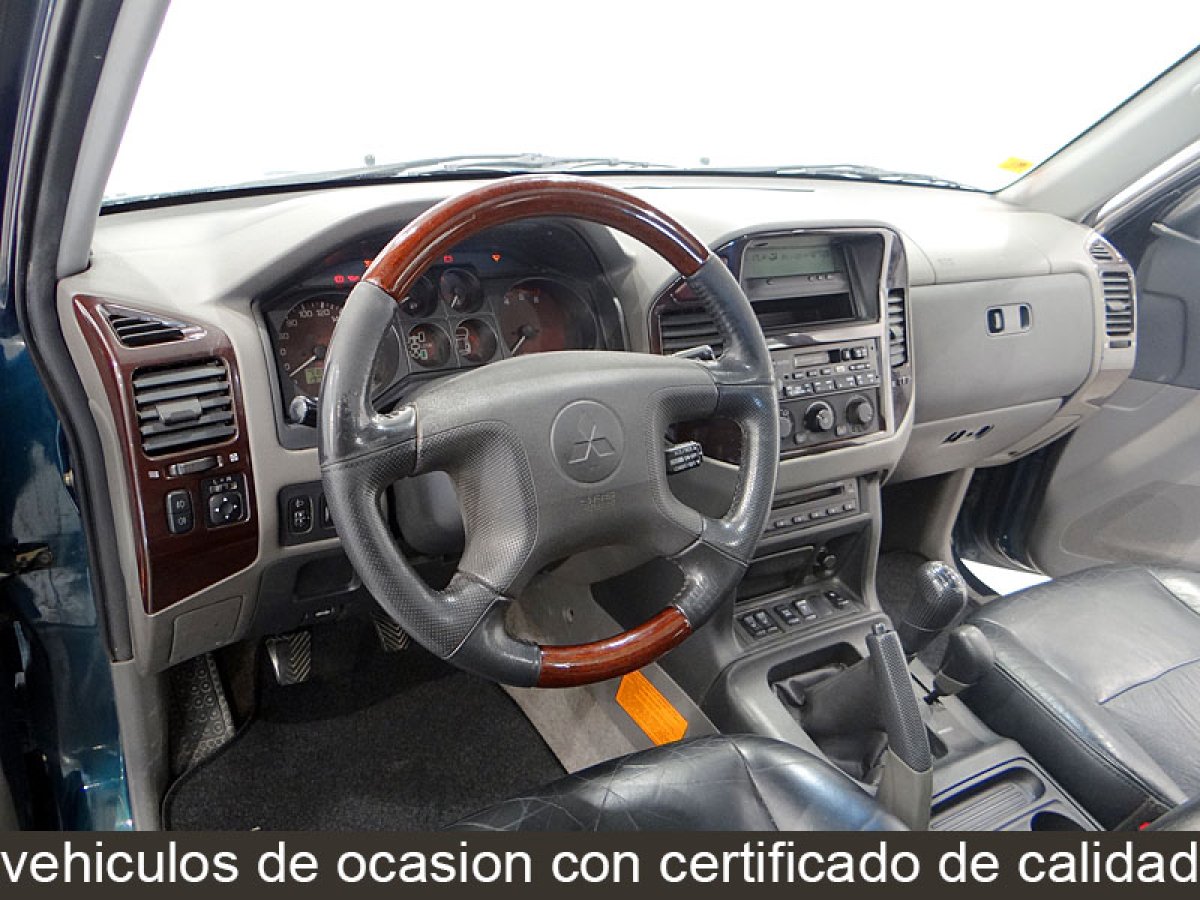 Foto Mitsubishi Montero 25
