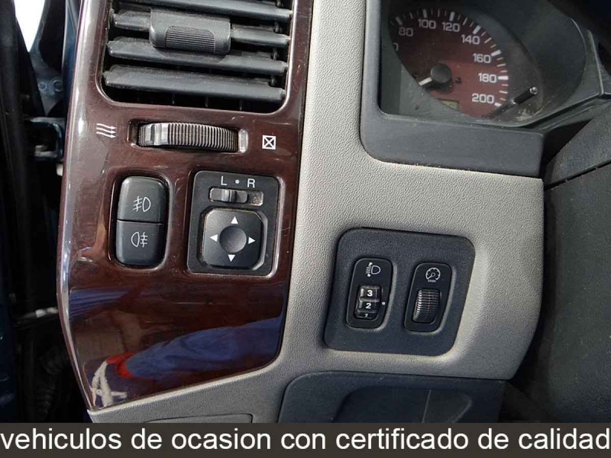 Foto Mitsubishi Montero 33