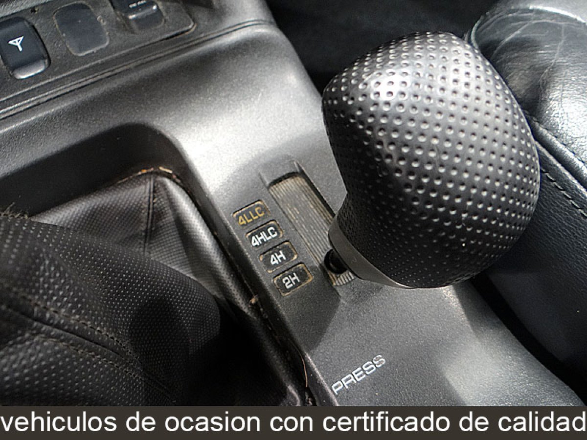 Foto Mitsubishi Montero 39