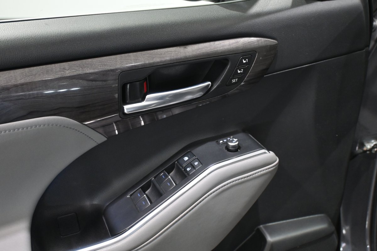 Foto Toyota Highlander 34