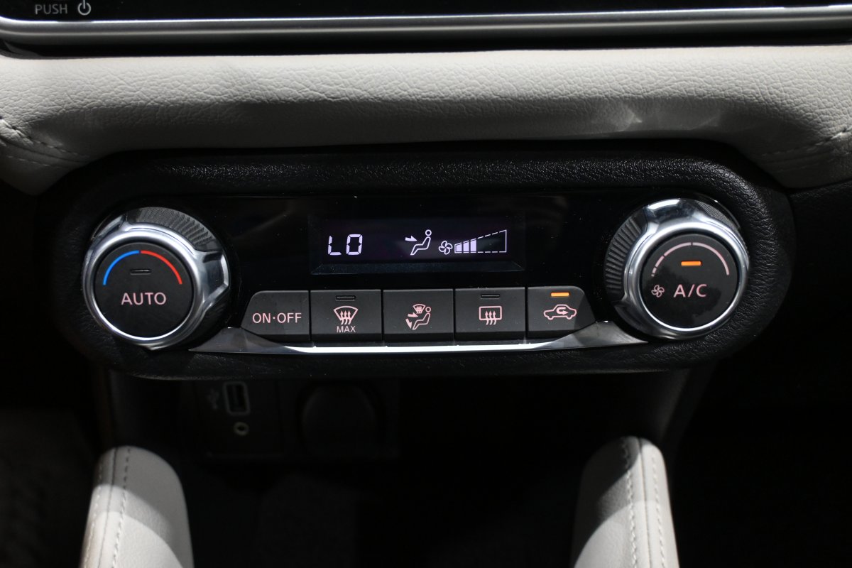 Foto Nissan Micra 15