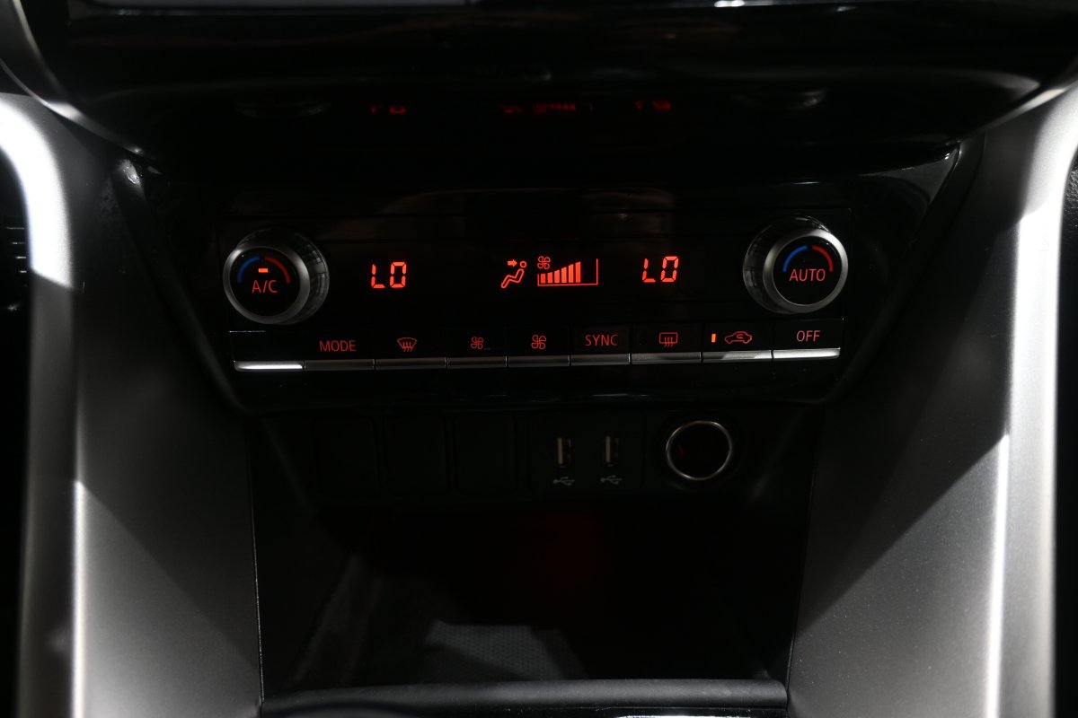 Foto Mitsubishi Eclipse Cross 17