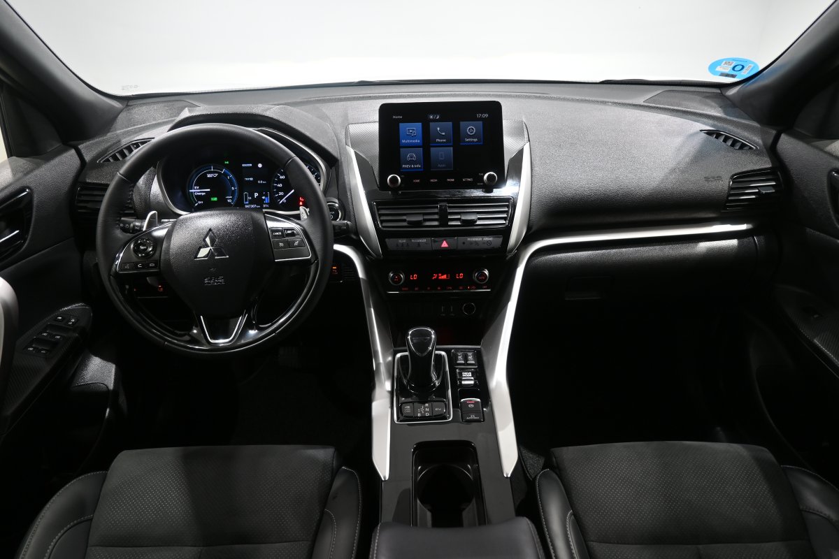 Foto Mitsubishi Eclipse Cross 18