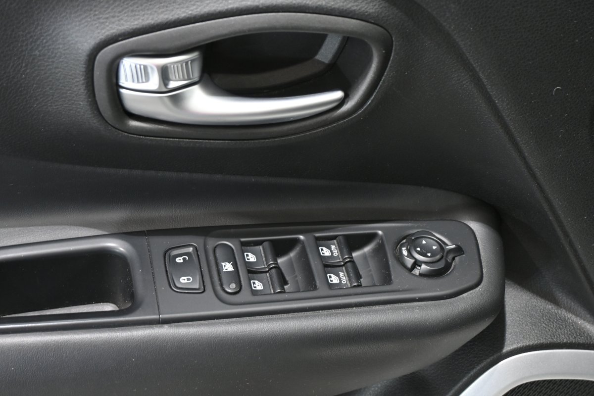 Foto Jeep Renegade 25