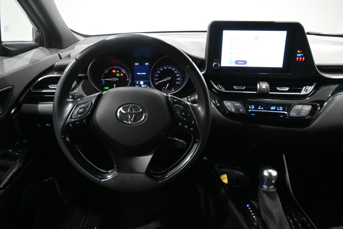 Foto Toyota C-HR 19