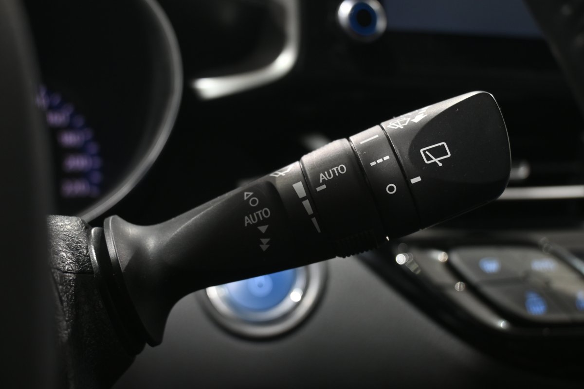 Foto Toyota C-HR 24