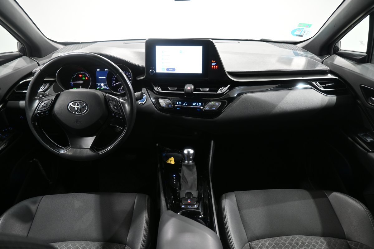Foto Toyota C-HR 18
