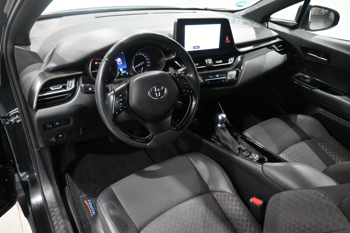 Foto Toyota C-HR 9