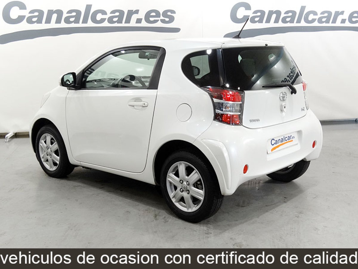 Foto Toyota iQ 7