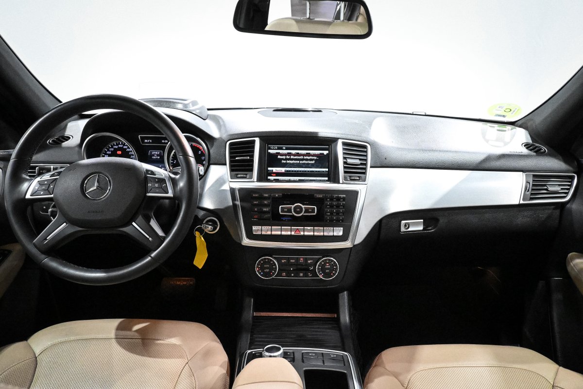 Foto Mercedes-Benz Clase ML 23