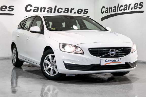 Foto de Volvo V60 D2 Kinetic Aut.