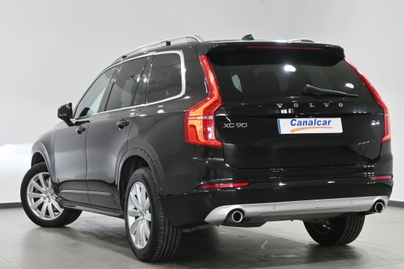 Foto de Volvo XC90 D4 Momentum 7pl. Aut.