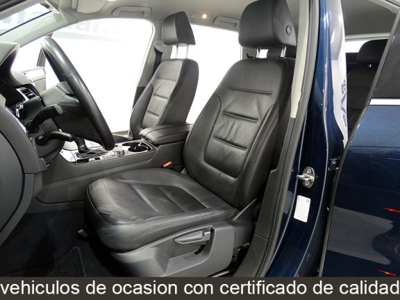 Foto de Volkswagen Touareg 3.0 TDI V6 Tiptronic Premium BMT