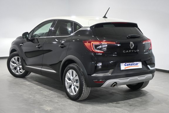 Foto de Renault Captur Zen TCe 140 EDC GPF Micro Hibrido 140cv