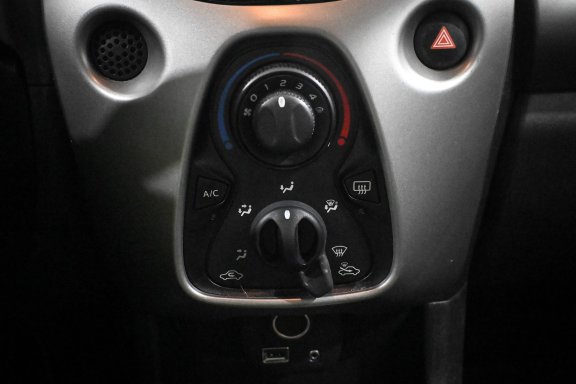 Foto de Toyota Aygo 1.0 VVT-i x-sky