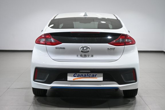 Foto de Hyundai Ioniq HEV 1.6 GDI Klass