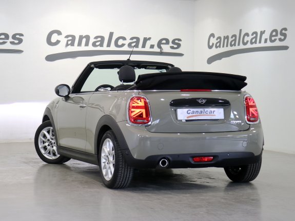 Foto de MINI Cooper D Cabrio 116 CV