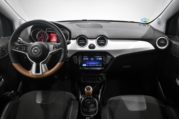 Foto de Opel Adam 1.4 XEL S&S Glam Unlimited