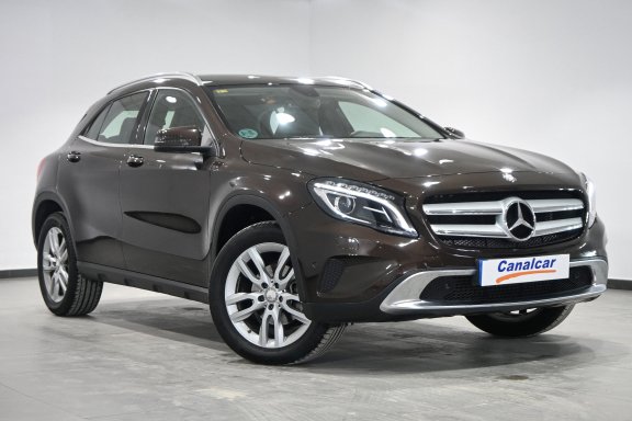 Foto de Mercedes-benz Clase GLA 220CDI Urban 4Matic 7G-DCT