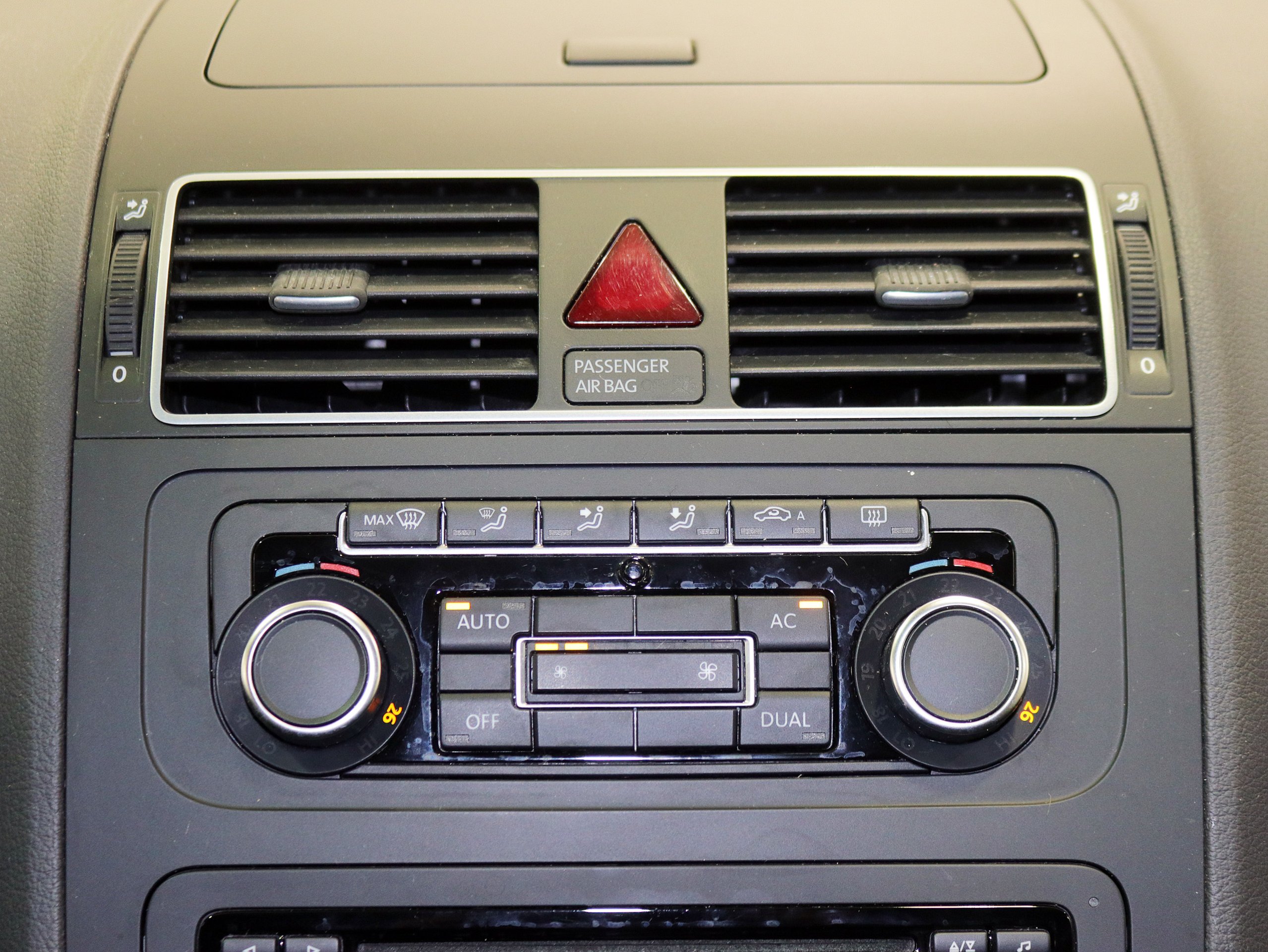Foto Volkswagen Touran 24