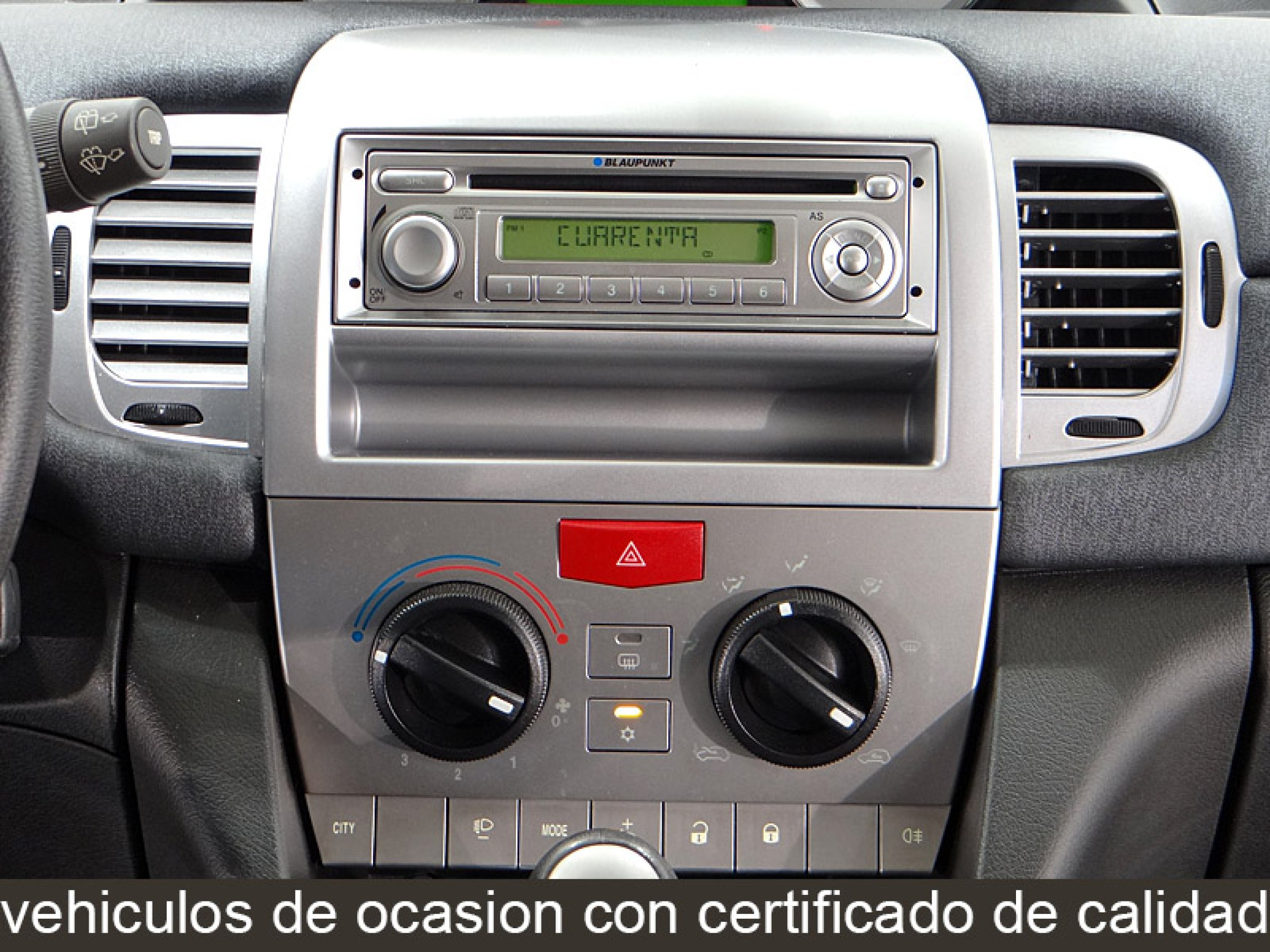 Foto Lancia Ypsilon 23