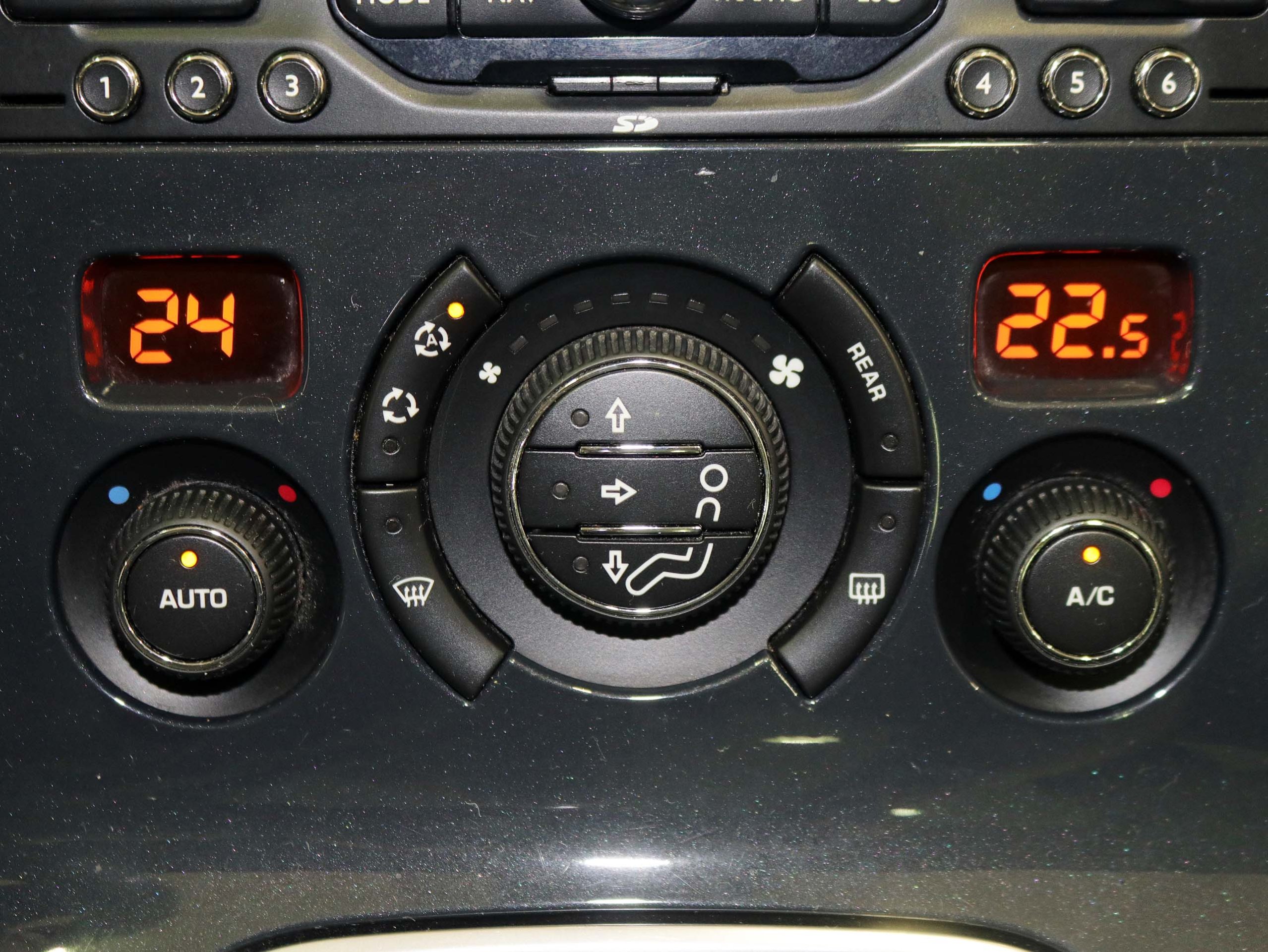 Foto Peugeot 5008 30