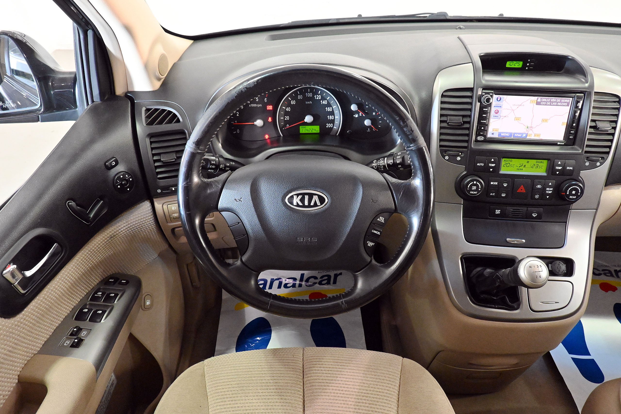 Foto Kia Carnival 19