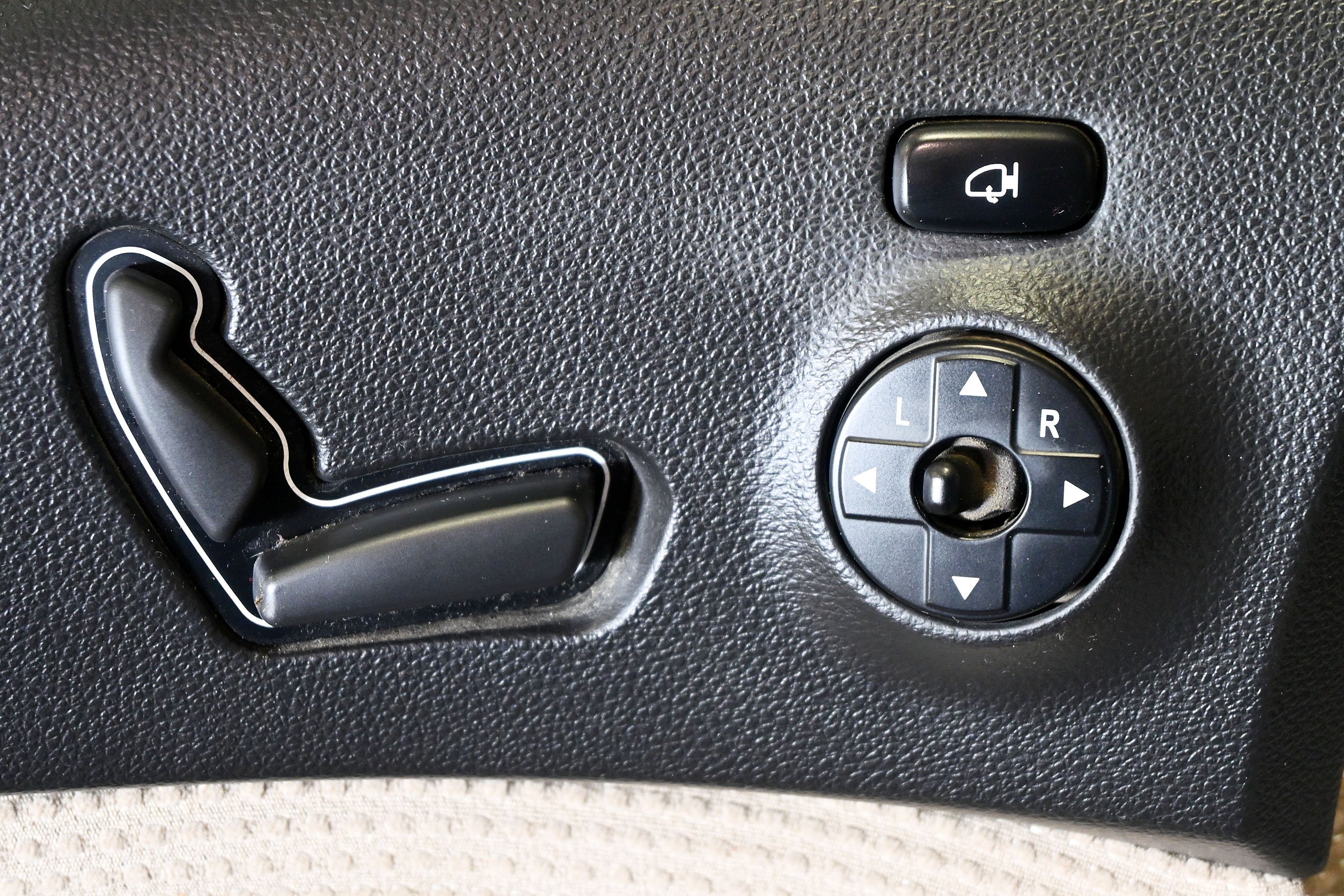 Foto Kia Carnival 27