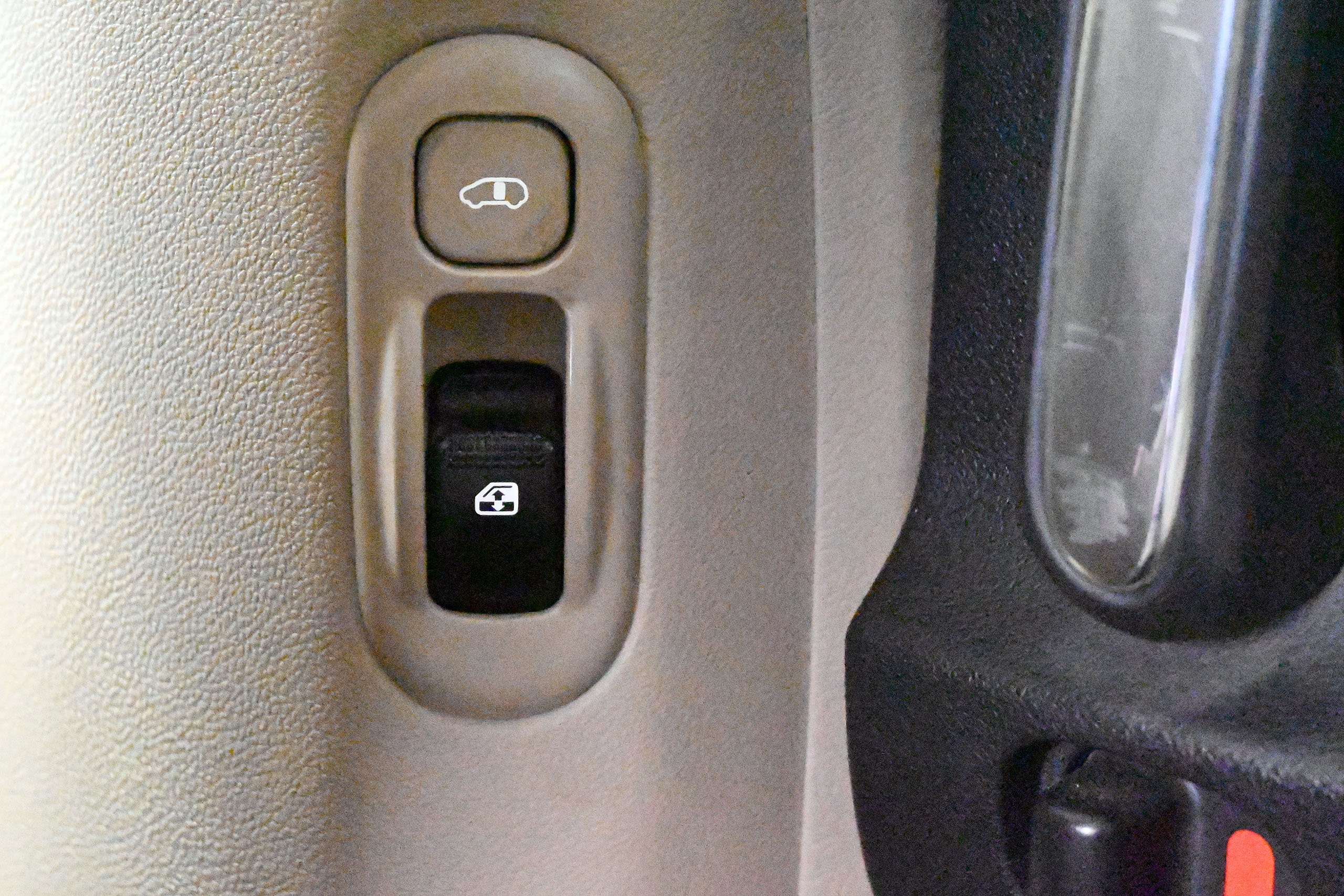 Foto Kia Carnival 24