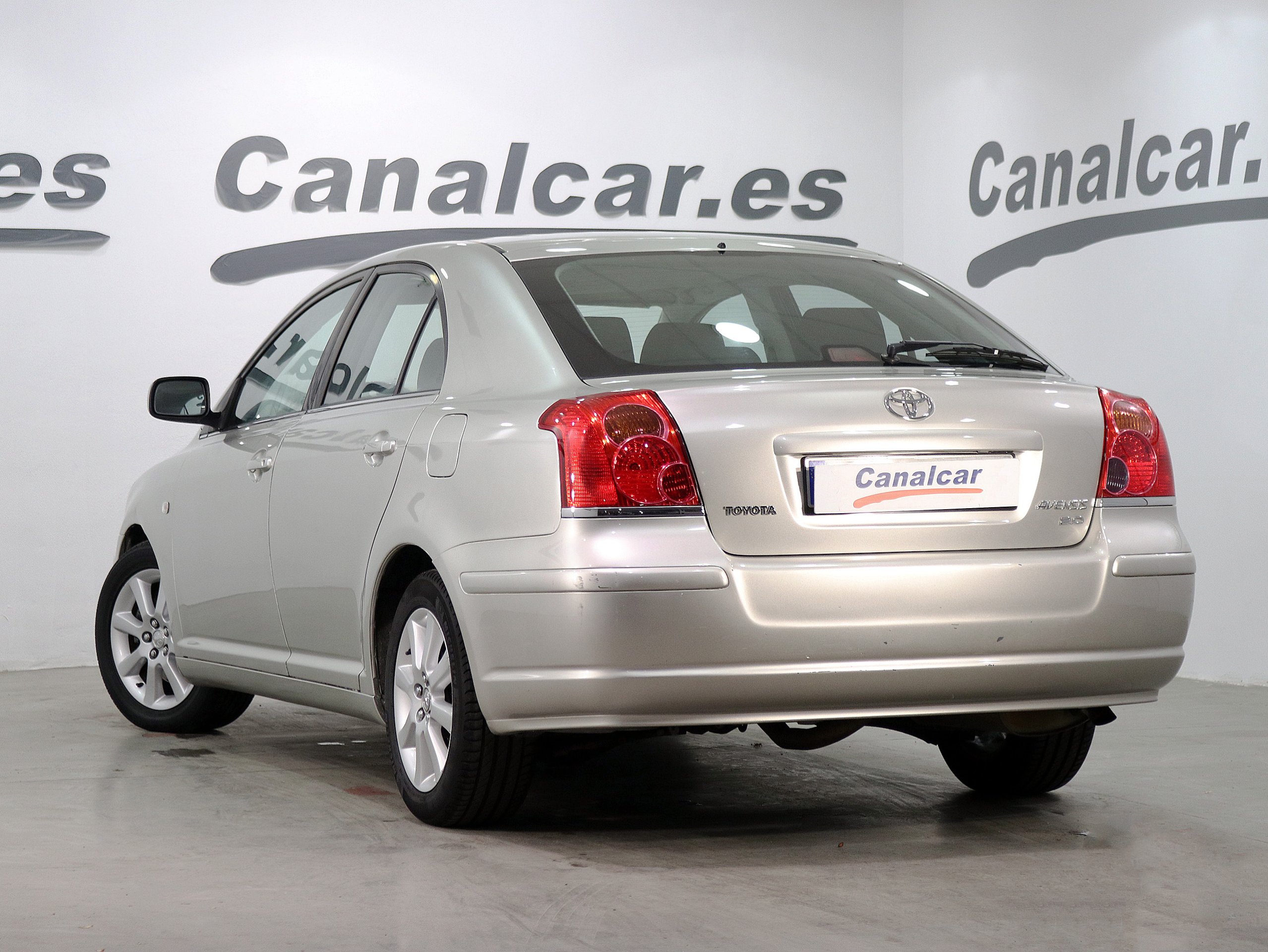 Foto Toyota Avensis 7