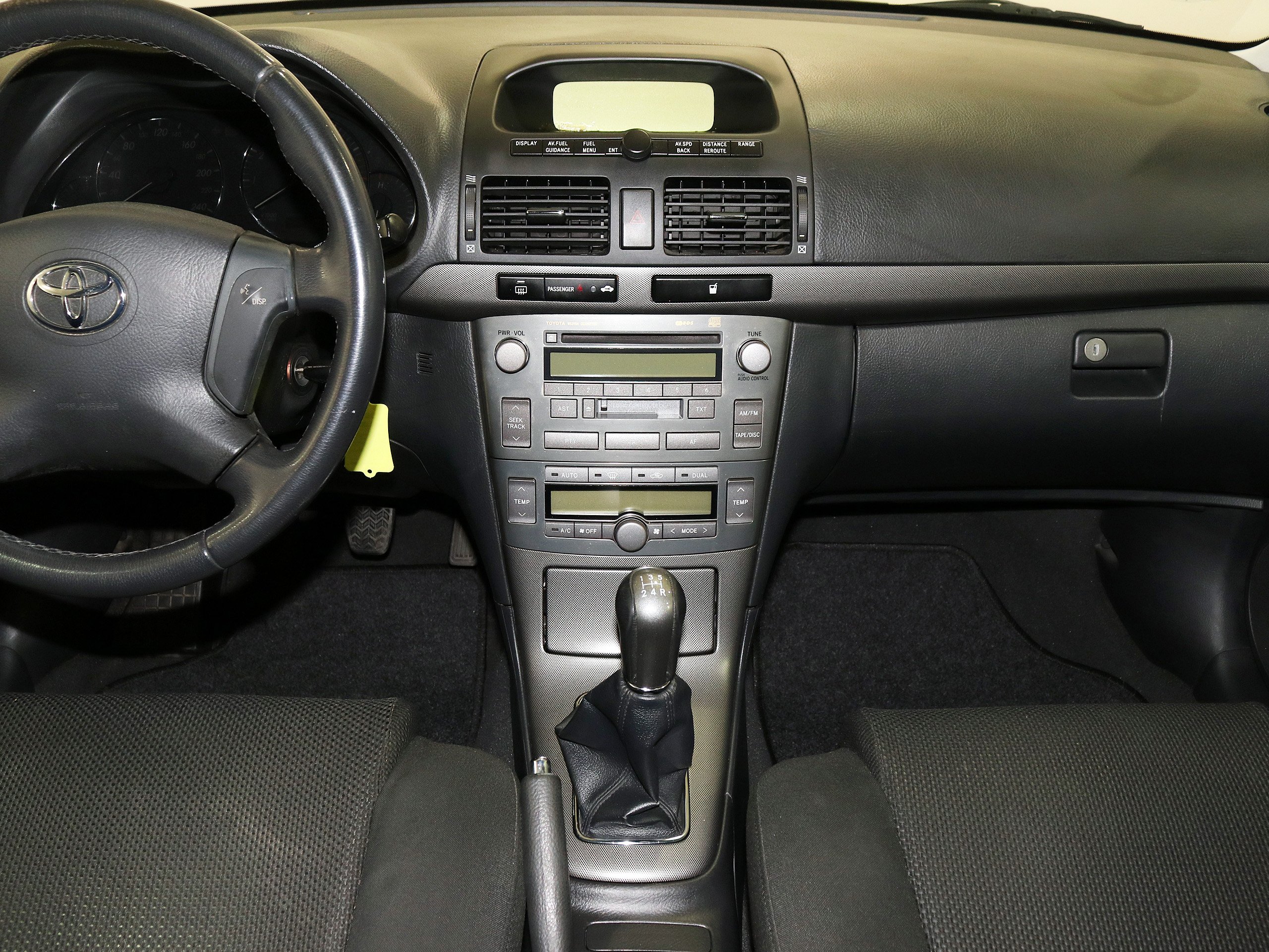 Foto Toyota Avensis 21