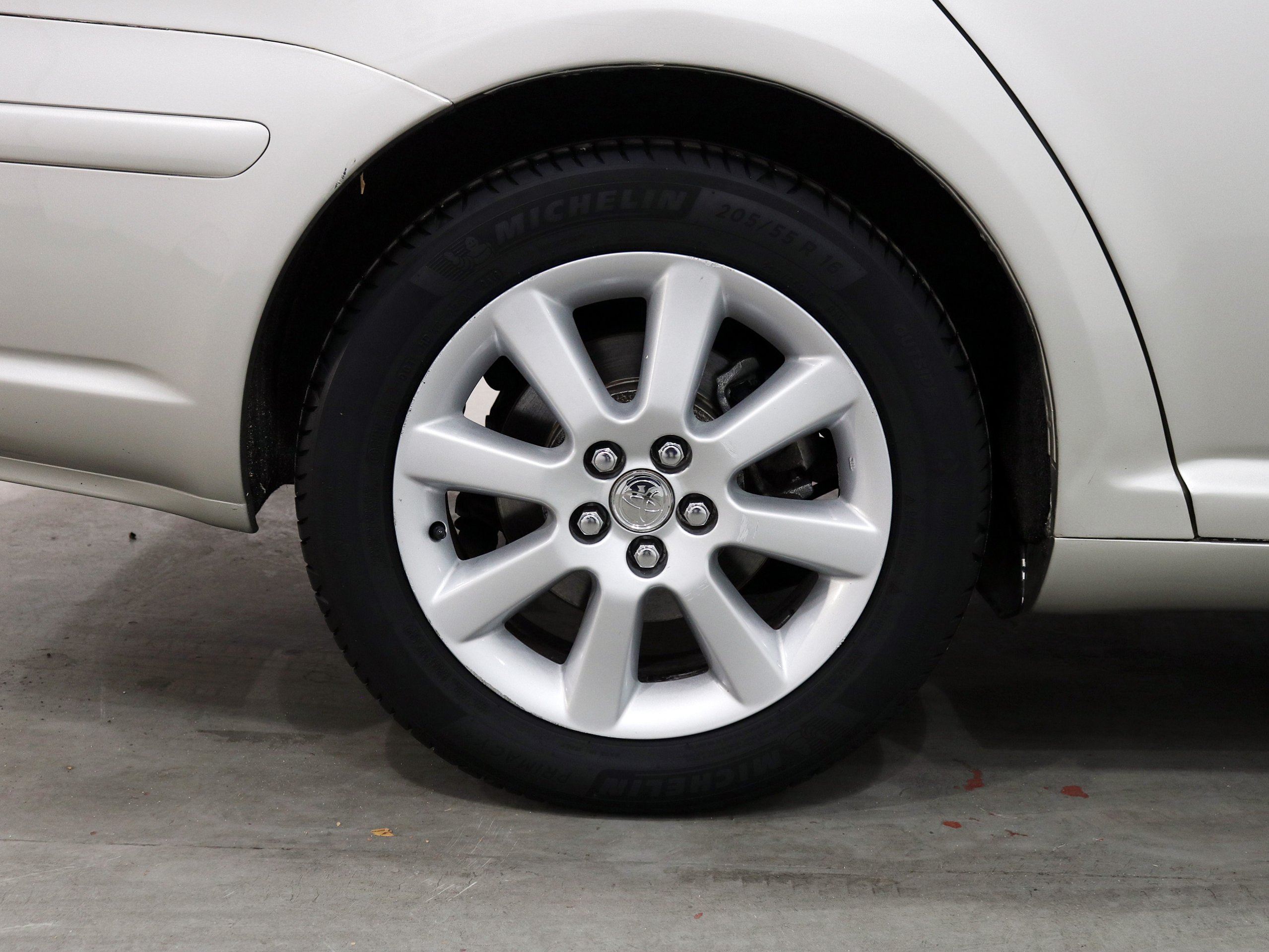 Foto Toyota Avensis 32