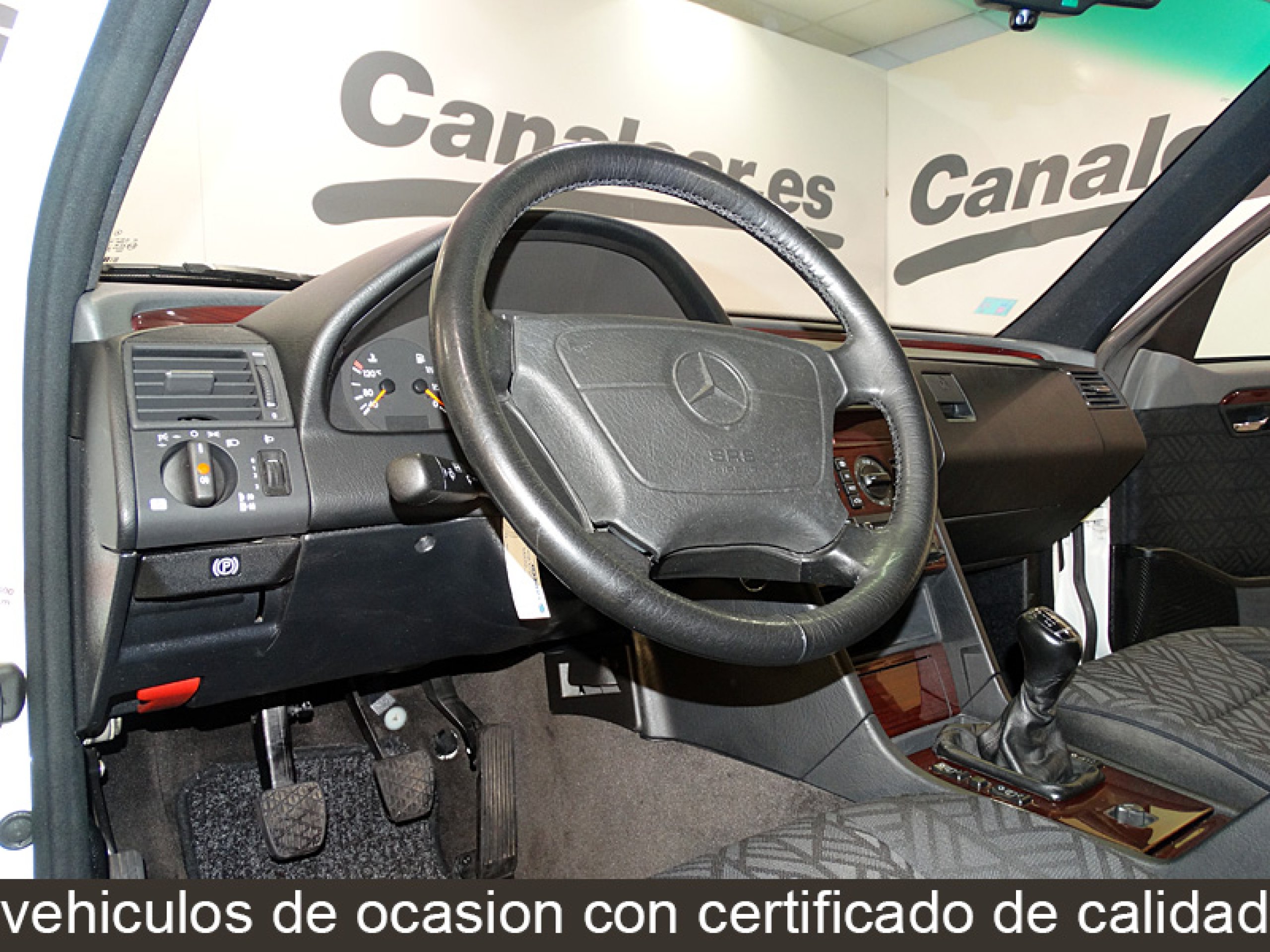 Foto Mercedes-Benz C 180 12 Foto Mercedes-Benz C 180 12