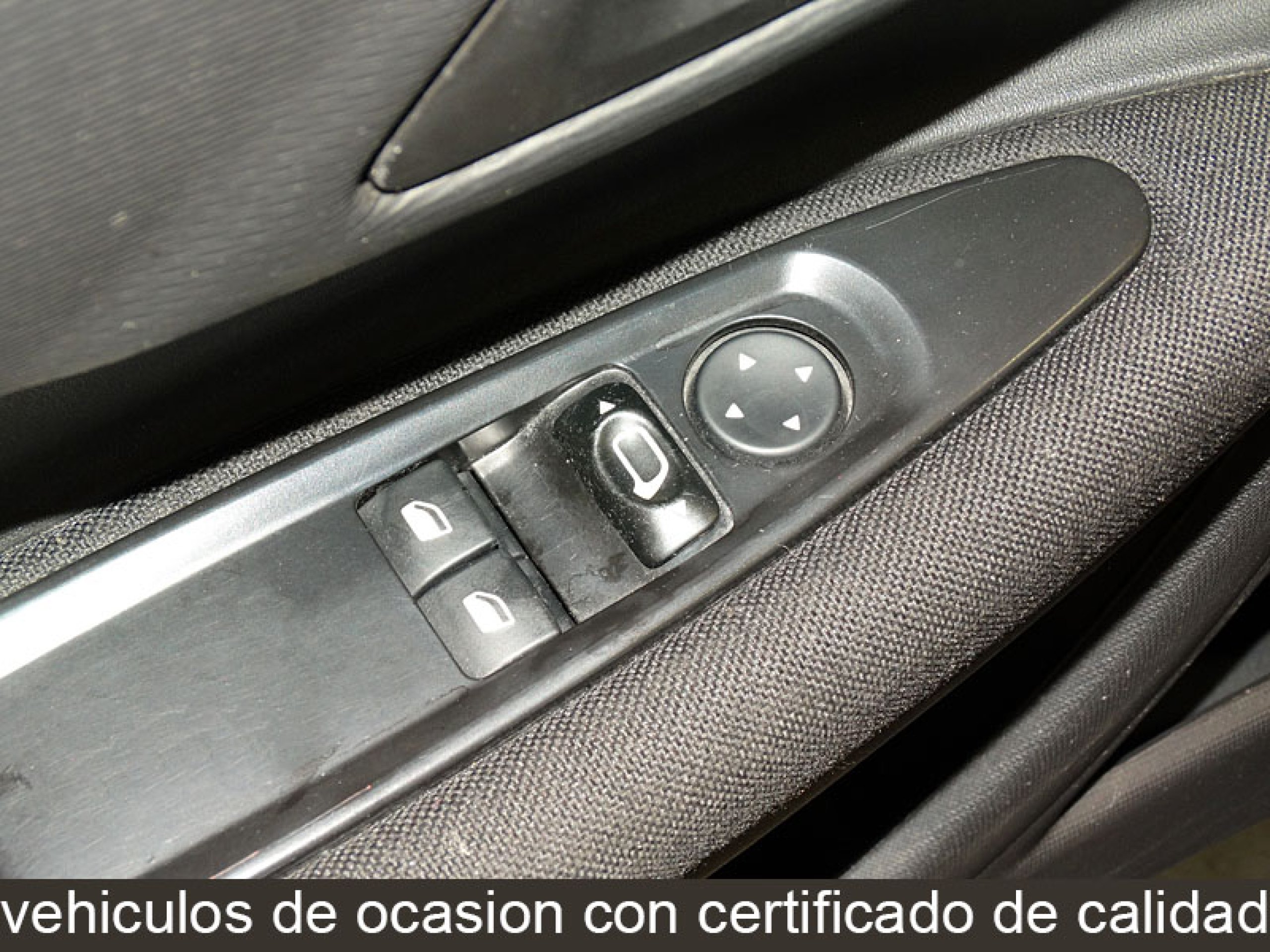 Foto Citroen C4 23