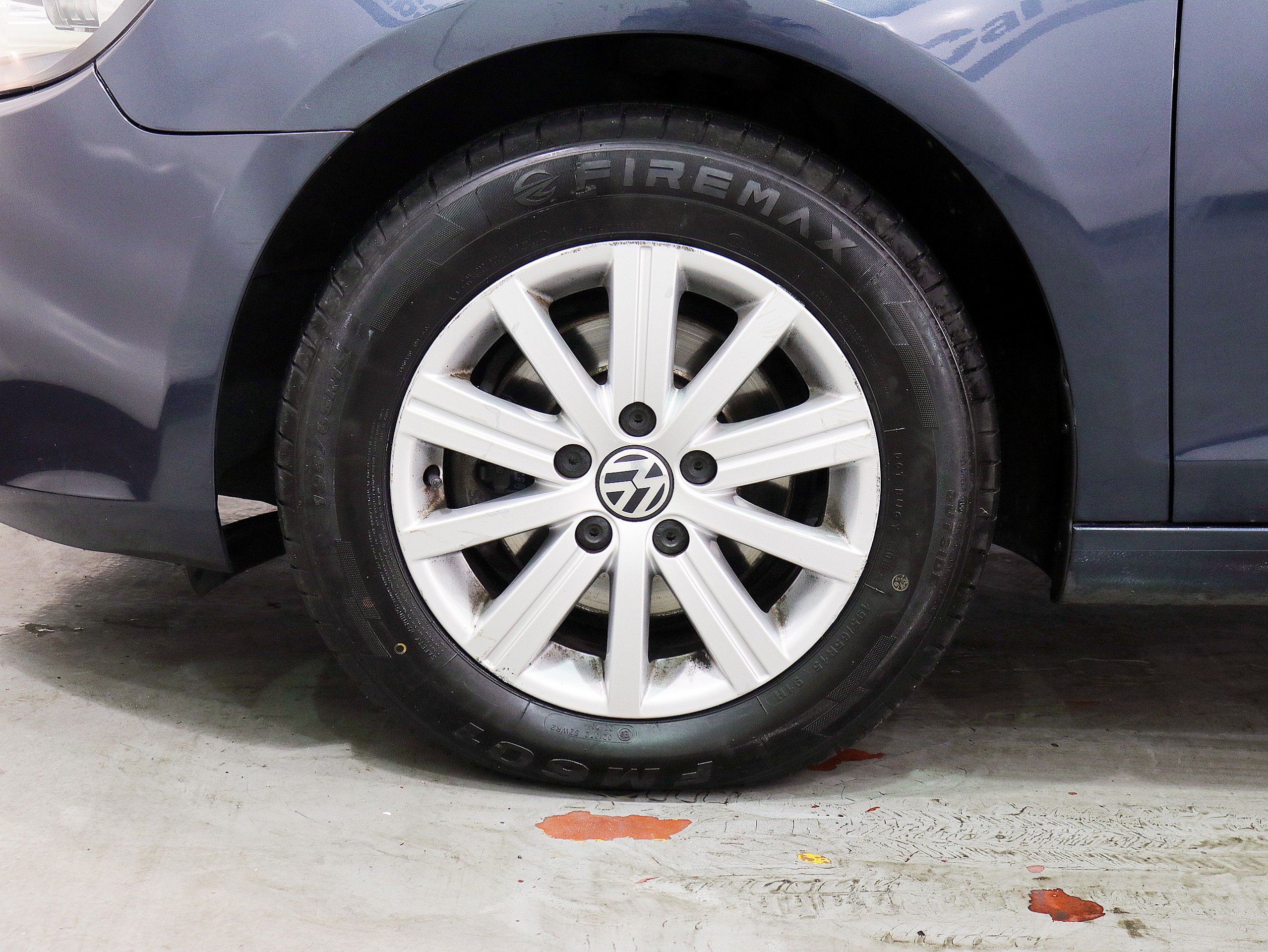 Foto Volkswagen Golf 33