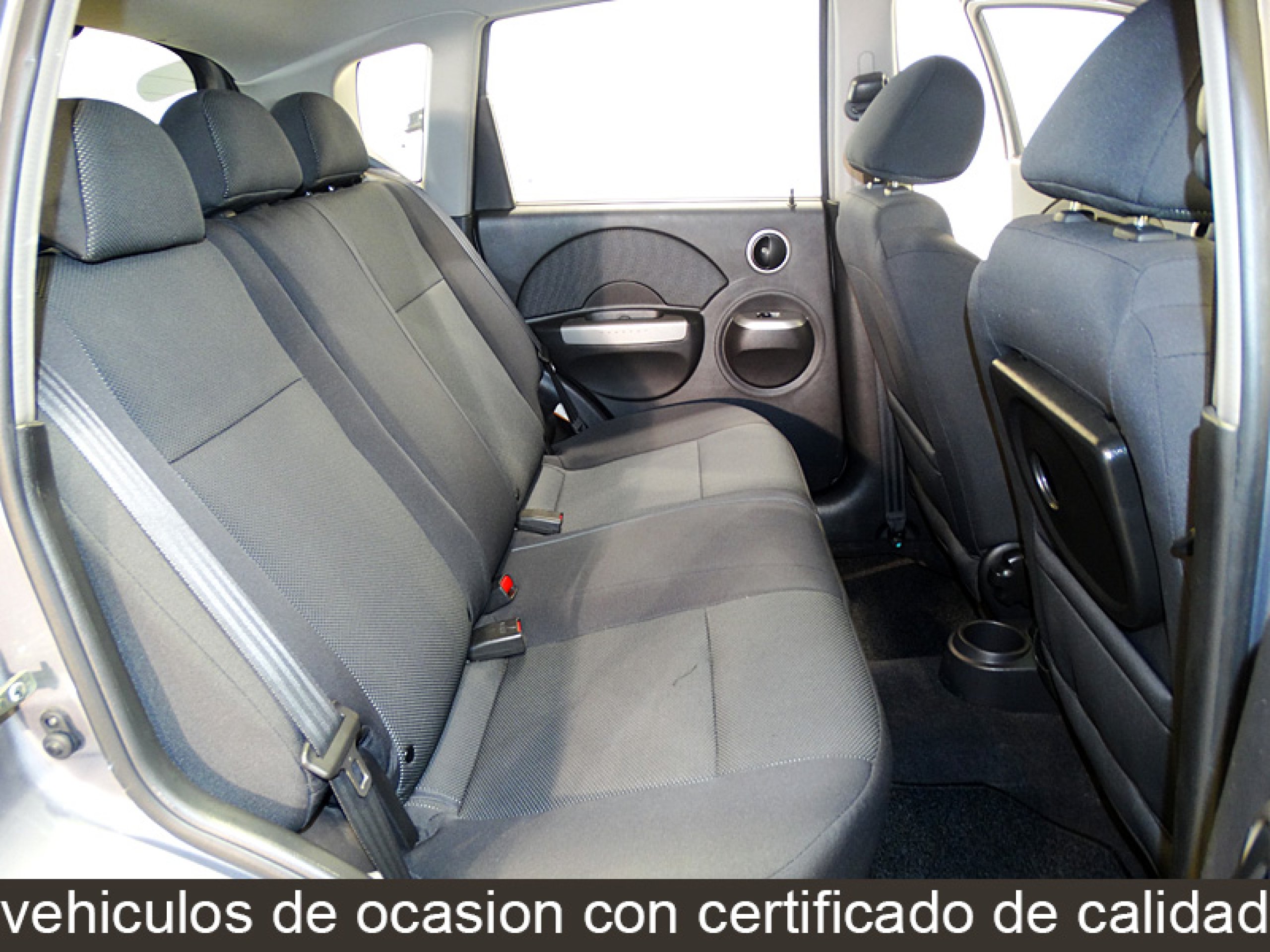 Foto Chevrolet Kalos 24
