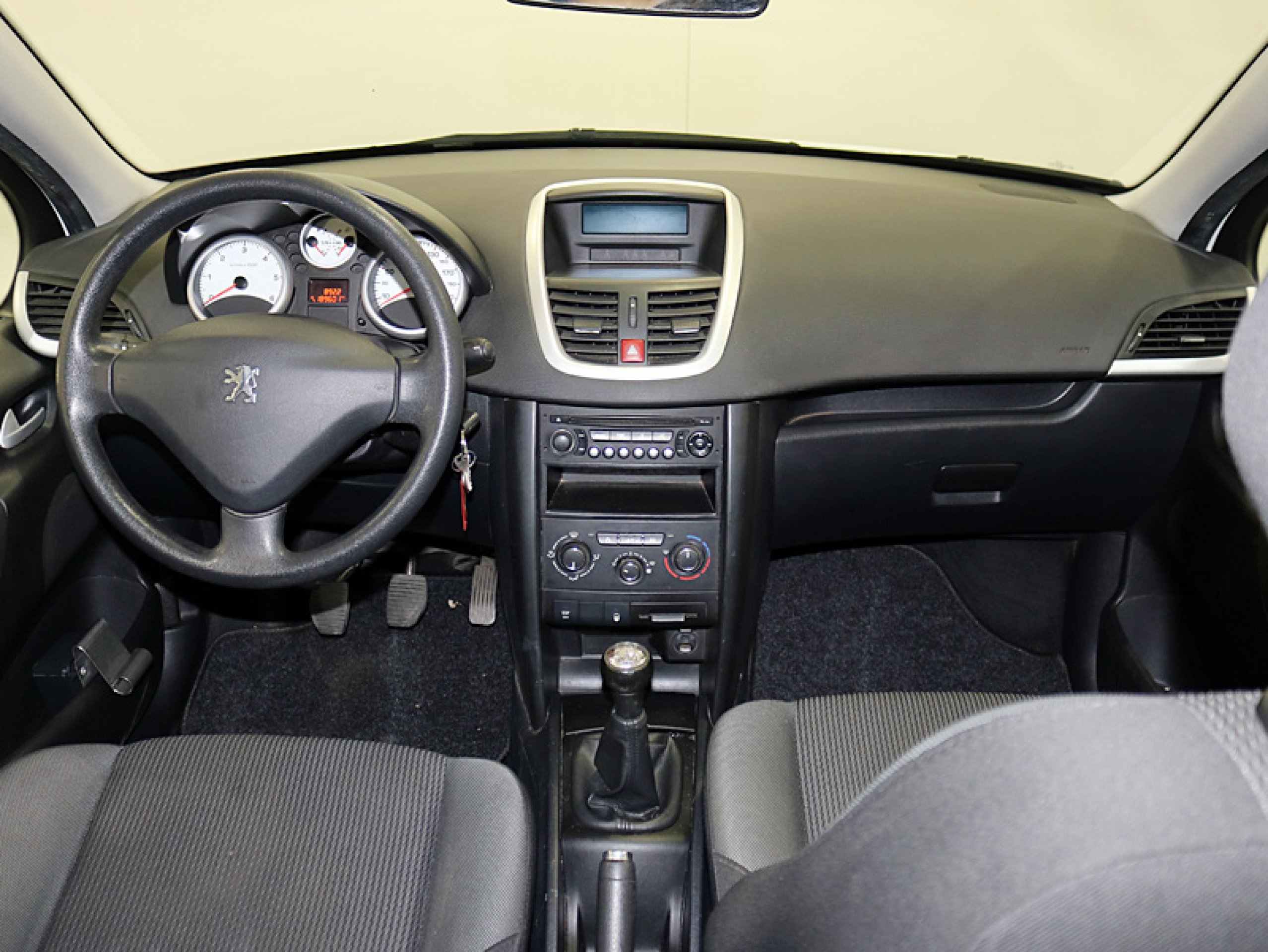 Foto Peugeot 207 14