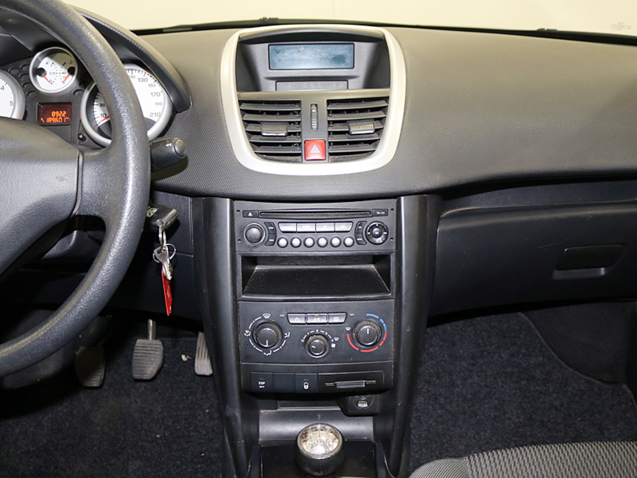Foto Peugeot 207 16