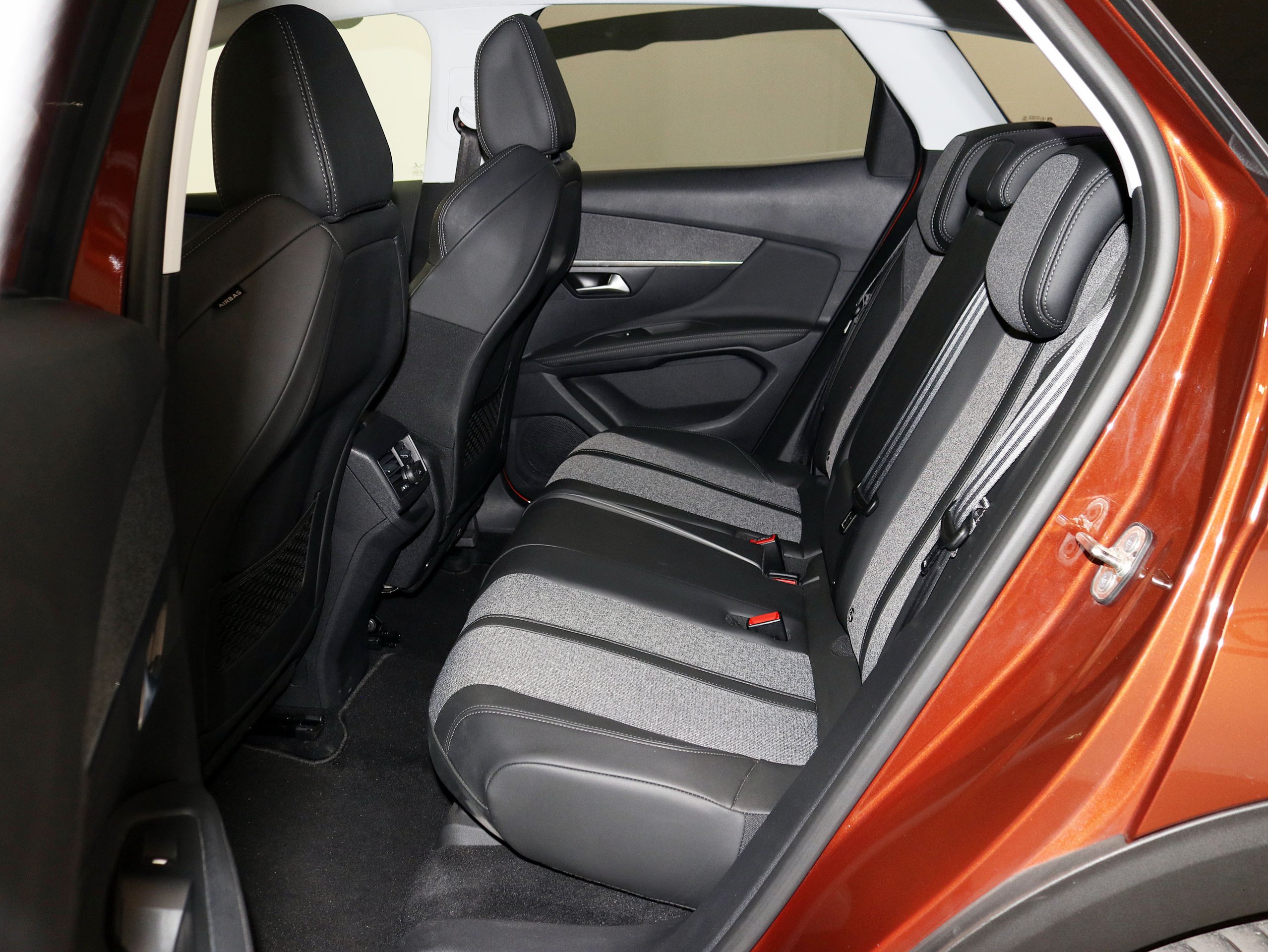 Foto Peugeot 3008 15