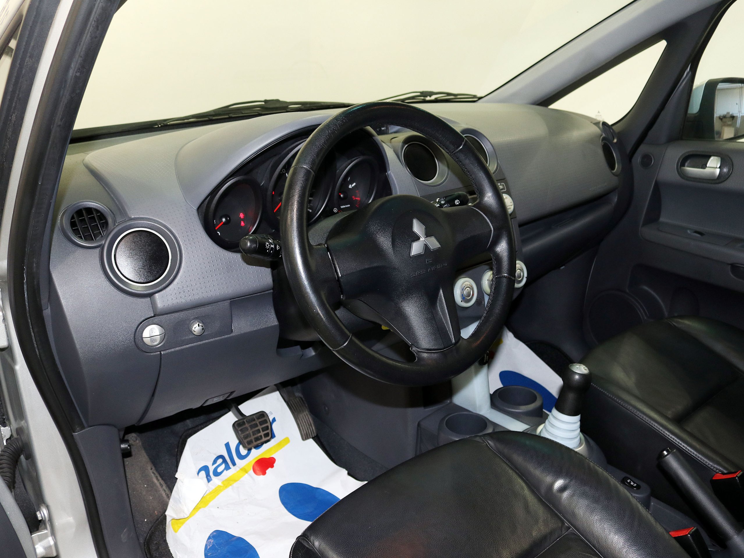 Foto Mitsubishi Colt 14