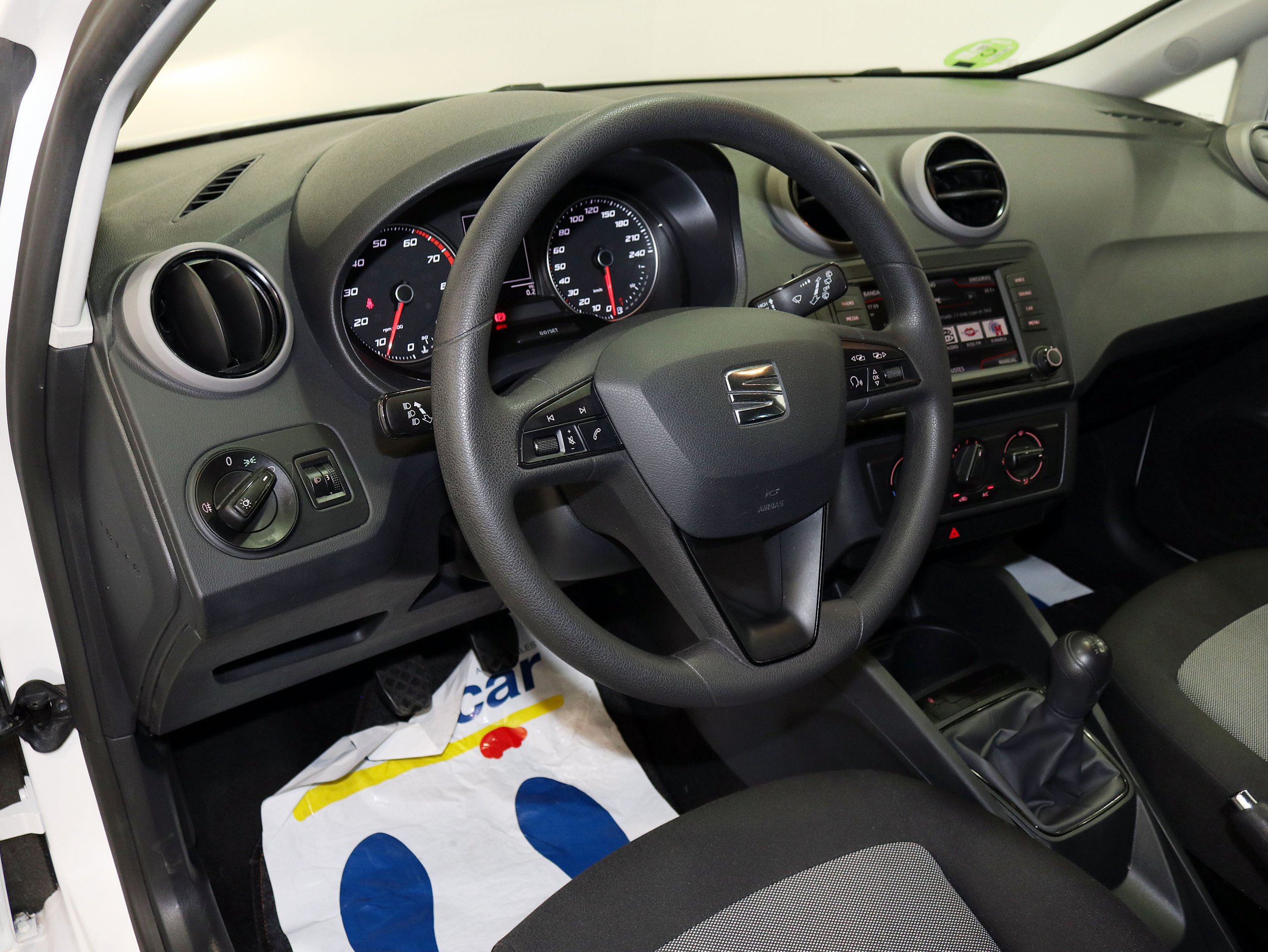 Foto Seat Ibiza 12