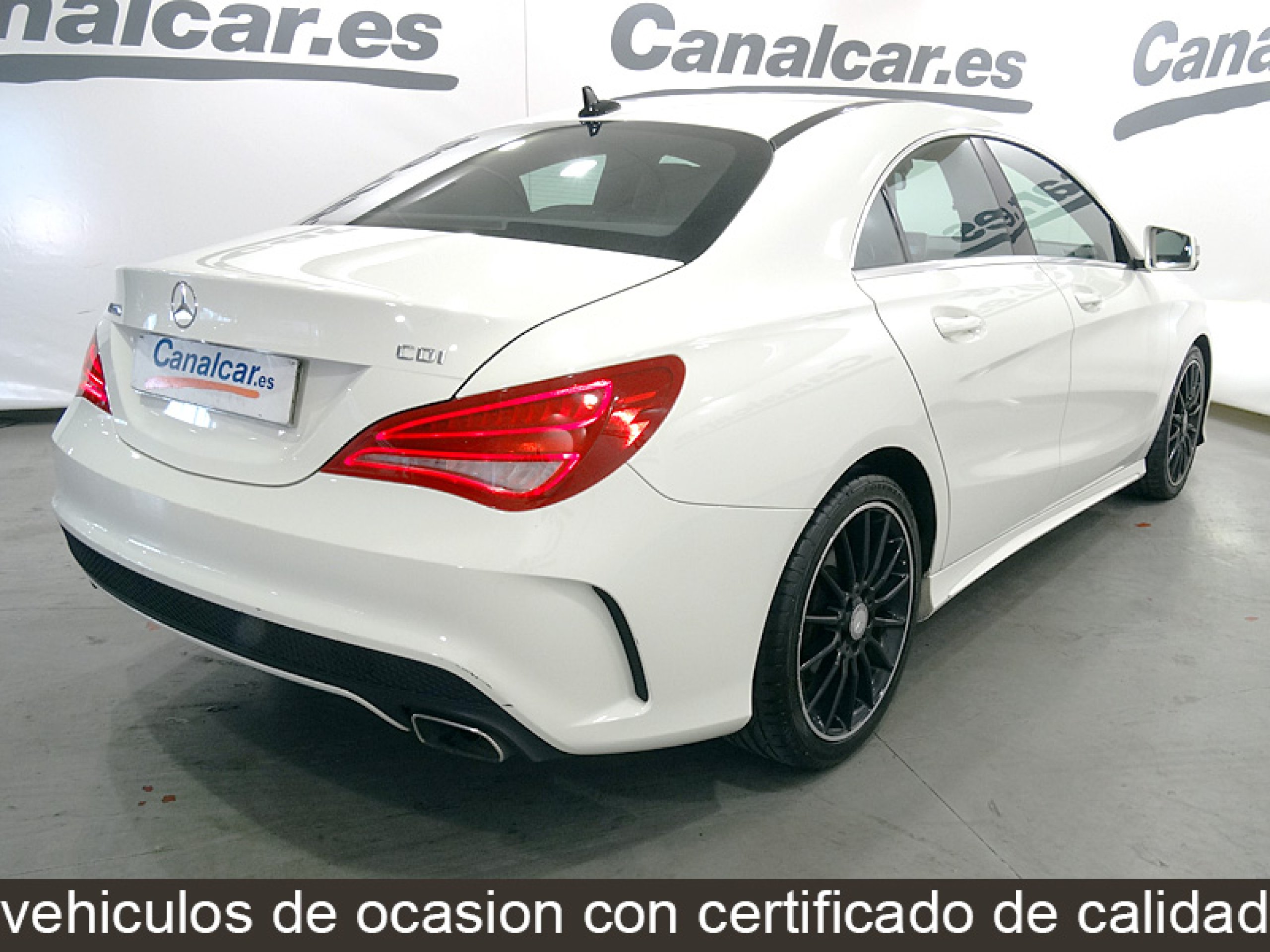 Foto Mercedes-Benz CLA 220 27