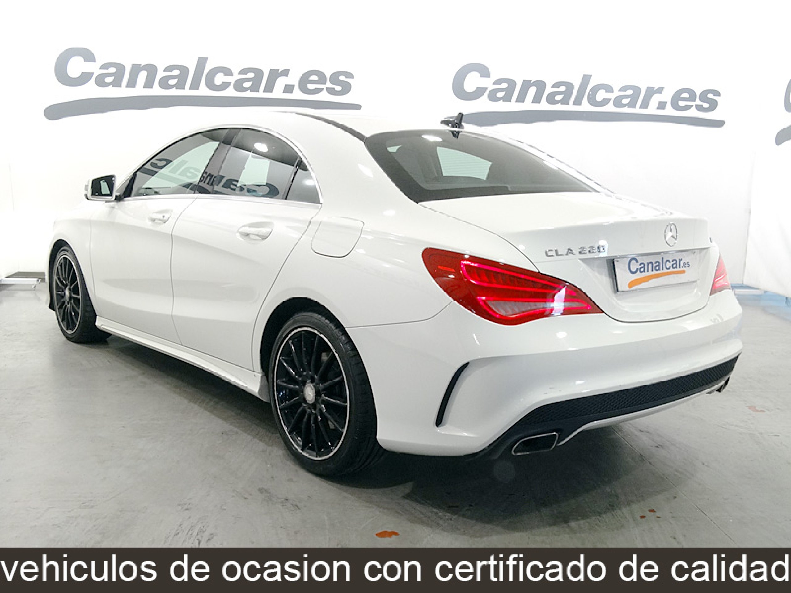 Foto Mercedes-Benz CLA 220 29