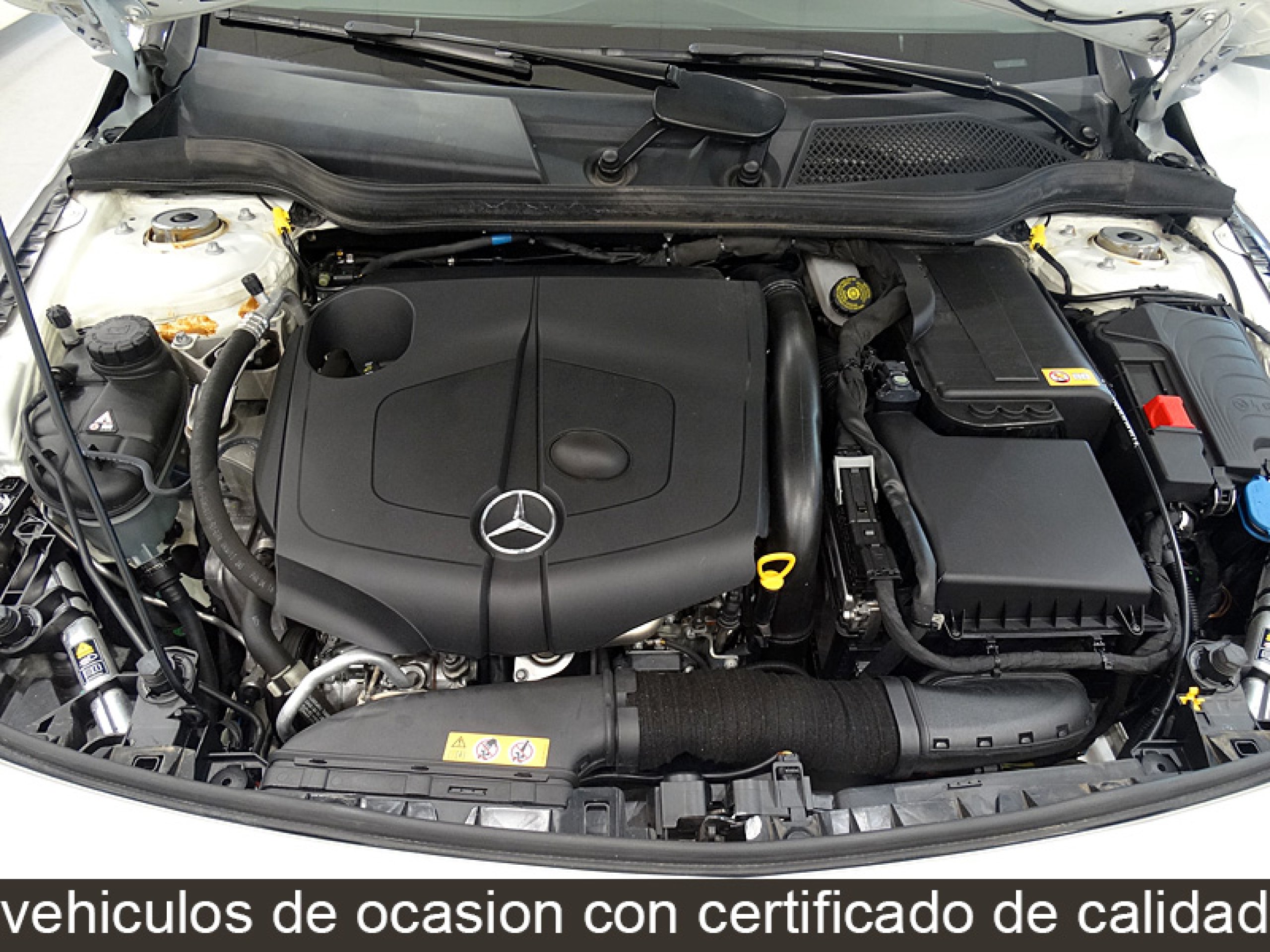 Foto Mercedes-Benz CLA 220 34