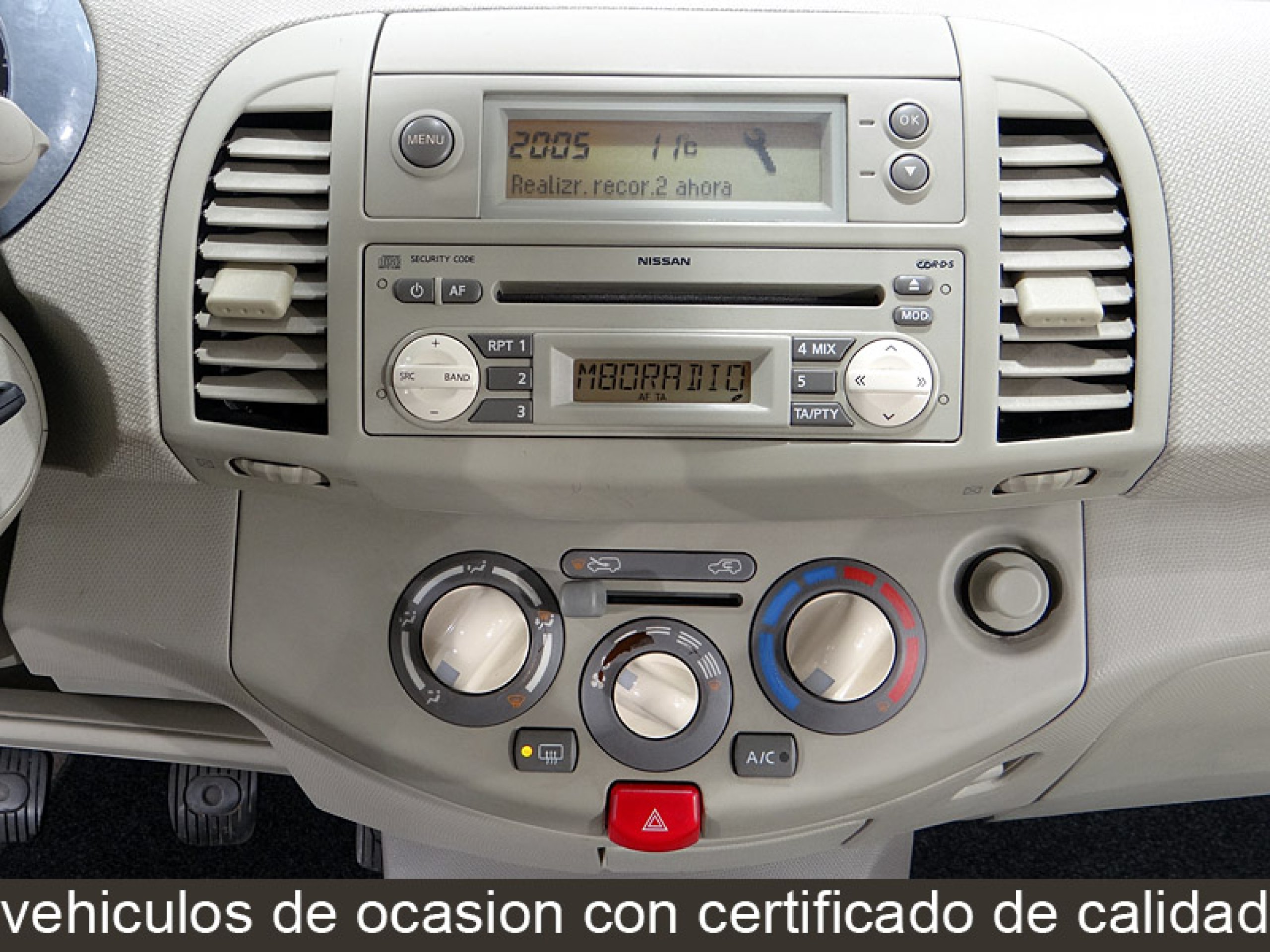 Foto Nissan Micra 32