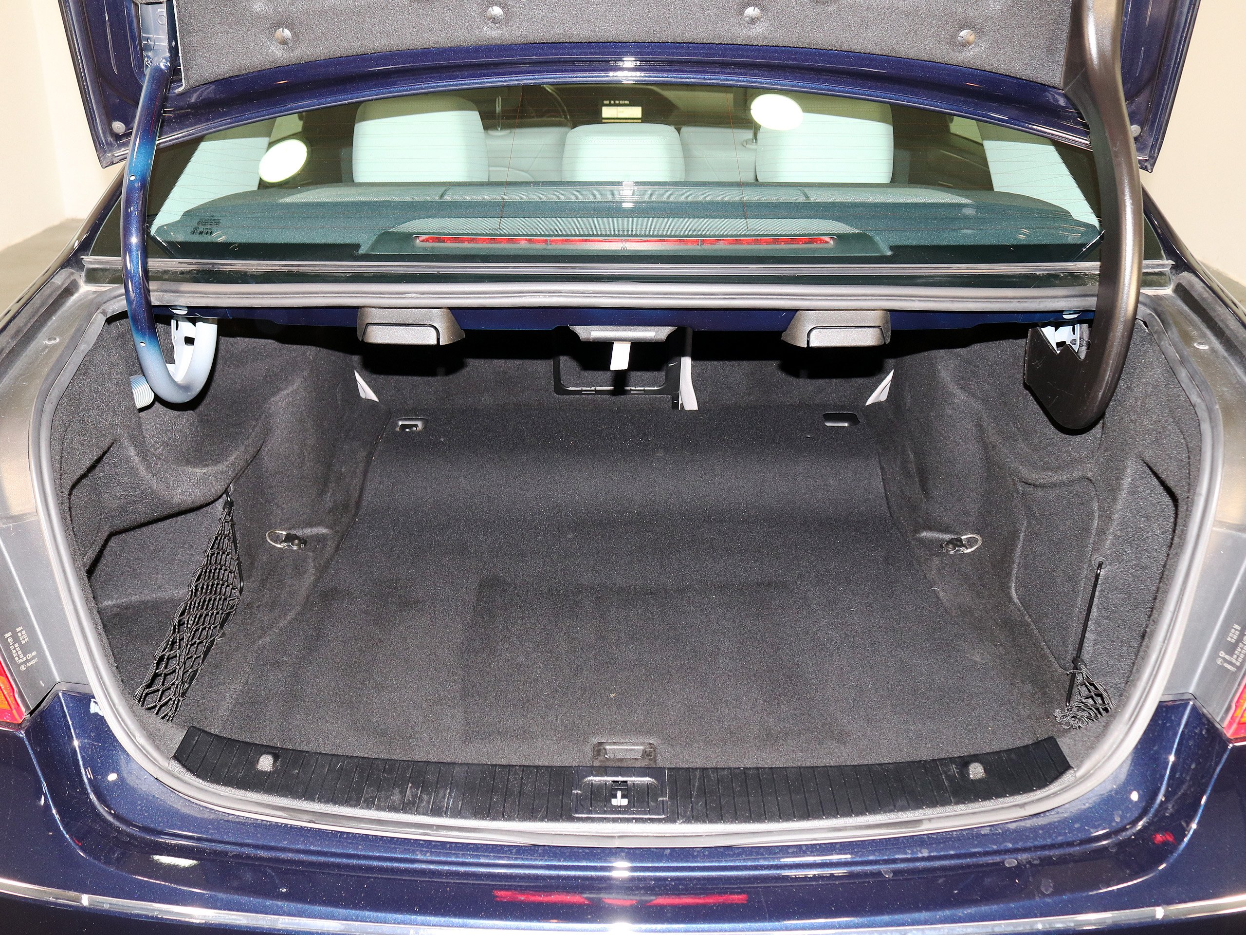 Foto Mercedes-Benz E 220 9