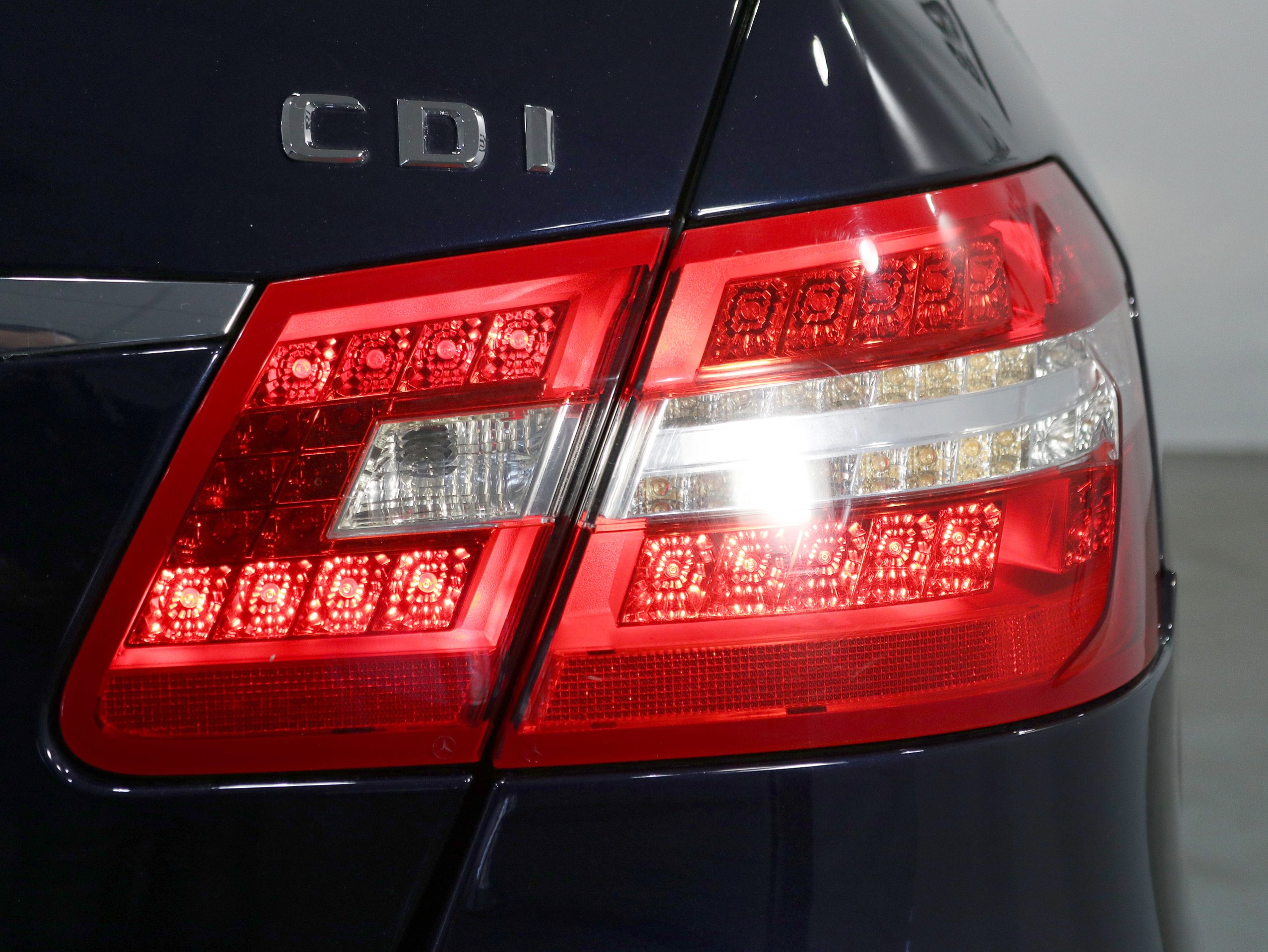 Foto Mercedes-Benz E 220 11