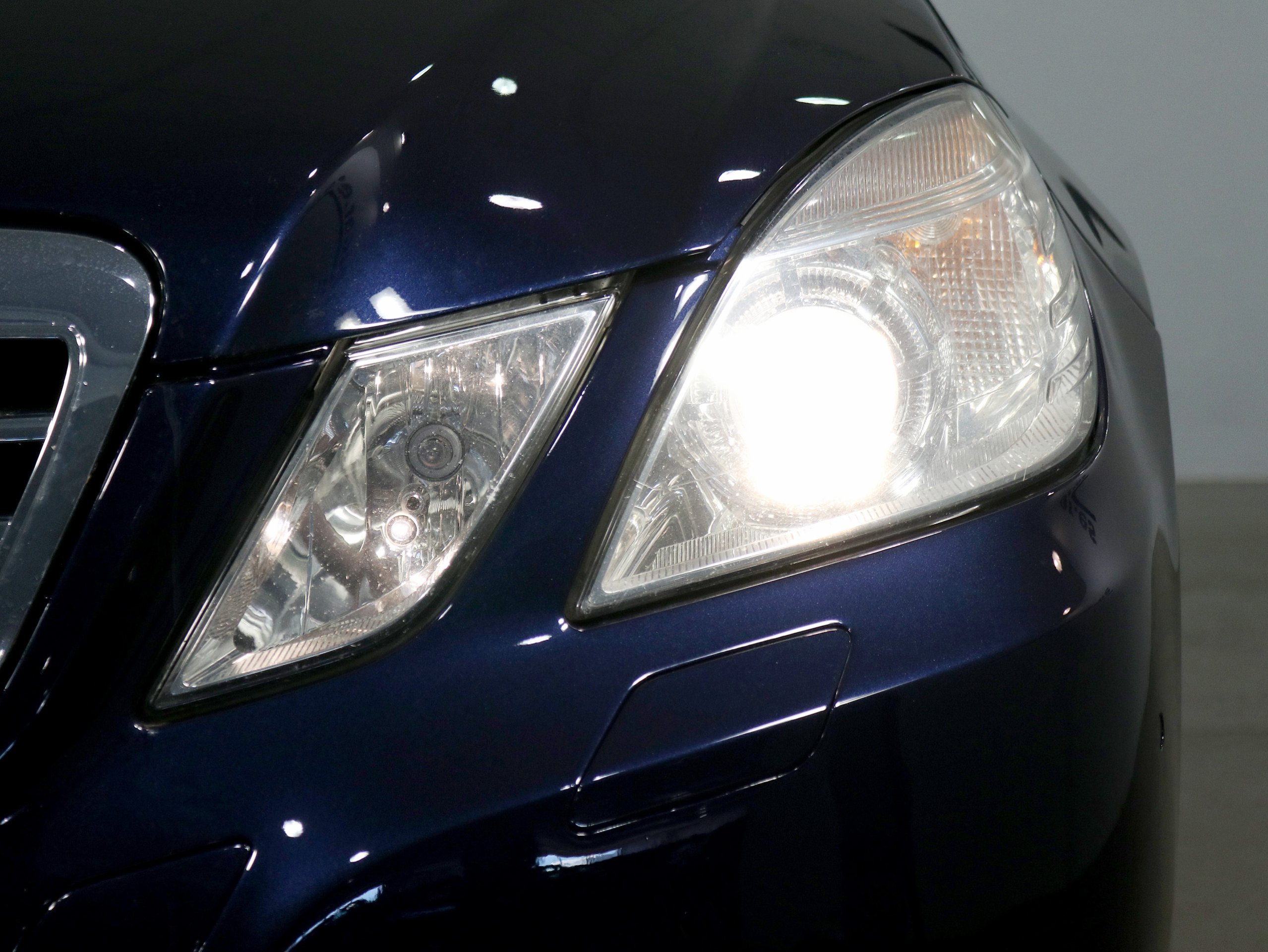 Foto Mercedes-Benz E 220 13