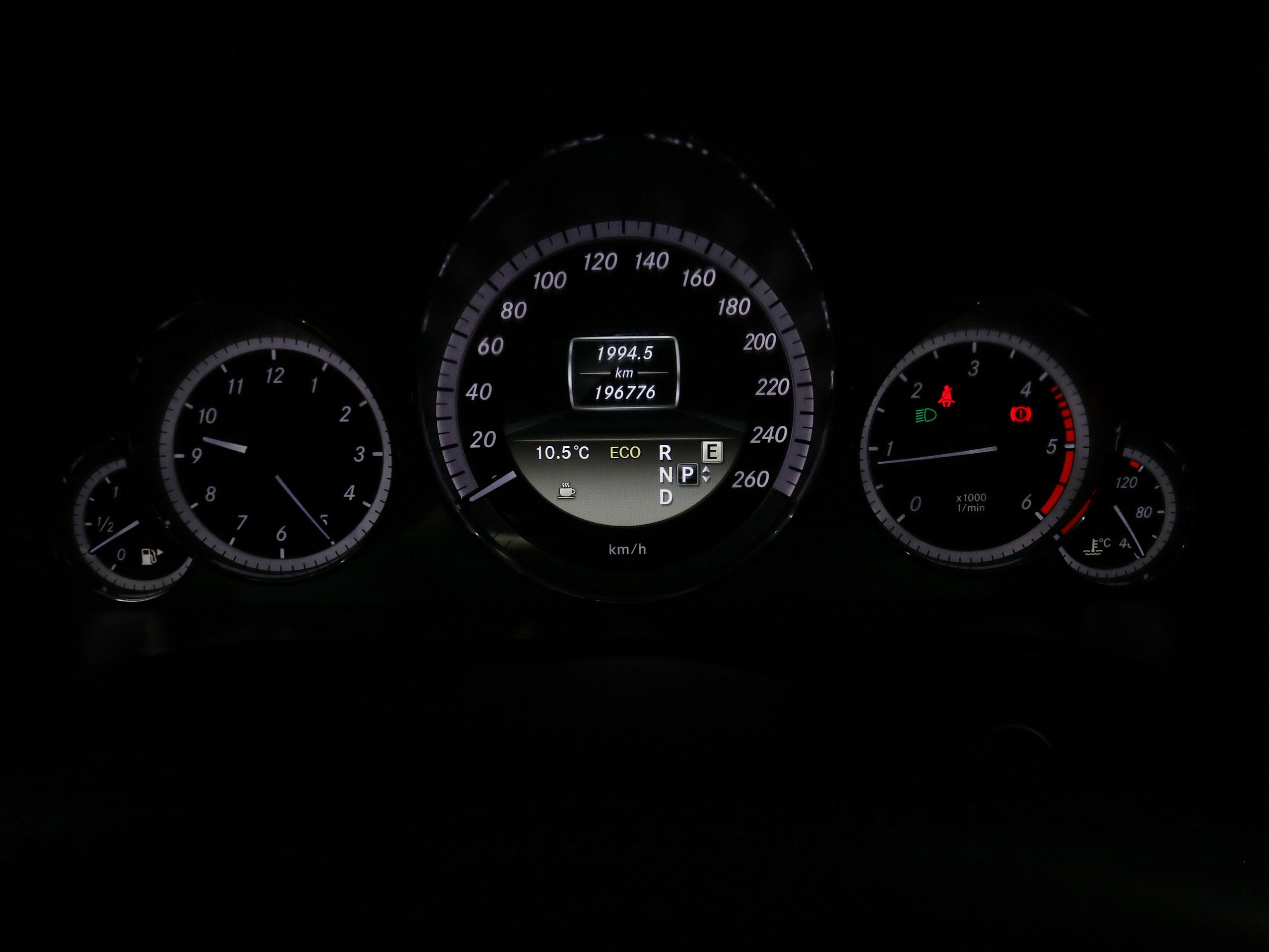 Foto Mercedes-Benz E 220 17